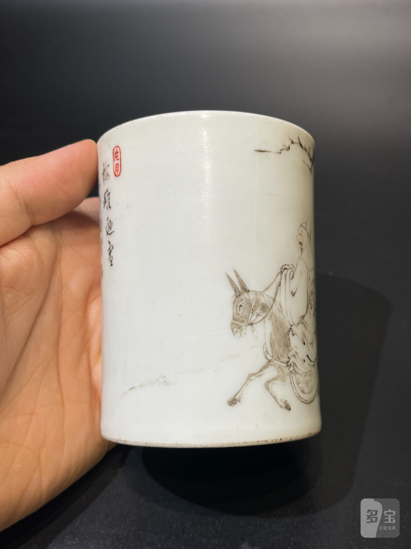 清乾隆 唐英 墨彩踏雪寻梅笔筒 - 图9